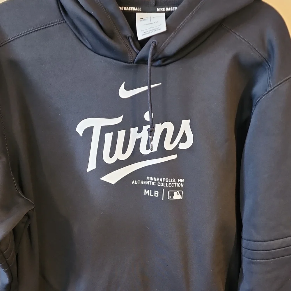 Nike MLB Black Therma-Fit Hoodie - Picture 3 of 4